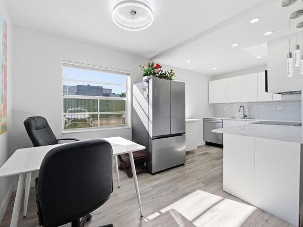 193 Burgundy E, Delray Beach FL 33484