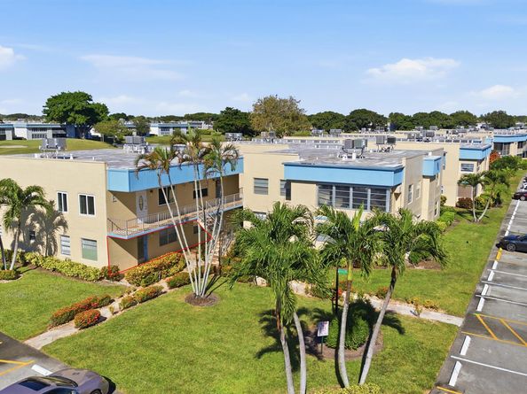 193 Burgundy E, Delray Beach FL 33484