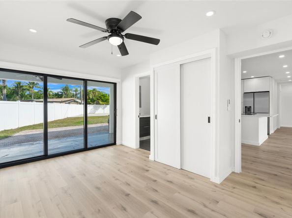 455 SW 14th Ct, Pompano Beach FL 33060