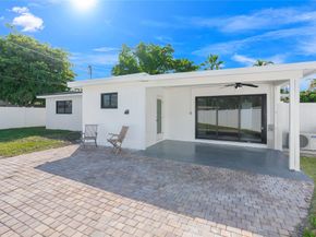 455 SW 14th Ct, Pompano Beach FL 33060