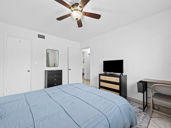 1000 SE 15th St 103, Fort Lauderdale FL 33316