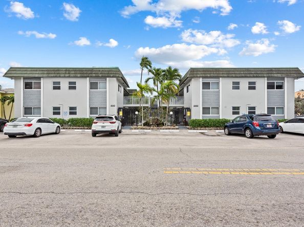 1000 SE 15th St 103, Fort Lauderdale FL 33316