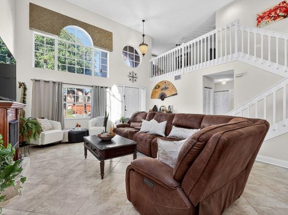 8624 Windy Cir, Boynton Beach FL 33472