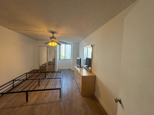 850 N Miami Ave 703, Miami FL 33136