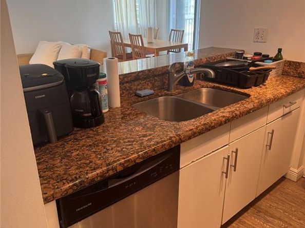 850 N Miami Ave 703, Miami FL 33136