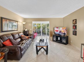 2601 NE 3rd Ct 112, Boynton Beach FL 33435