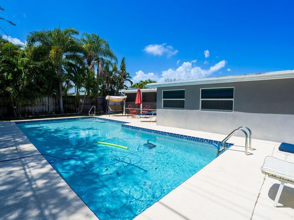 4386 Bamboo Drive, Palm Beach Gardens FL 33410