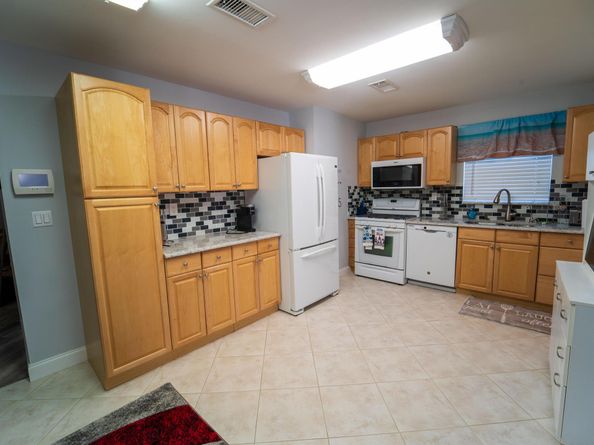 4386 Bamboo Drive, Palm Beach Gardens FL 33410