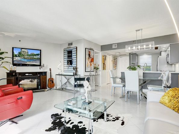 3507 Oaks Way 508, Pompano Beach FL 33069