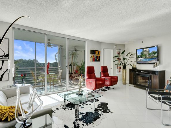 3507 Oaks Way 508, Pompano Beach FL 33069