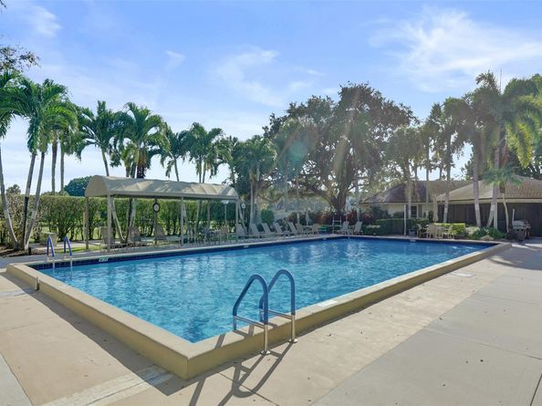 3507 Oaks Way 508, Pompano Beach FL 33069