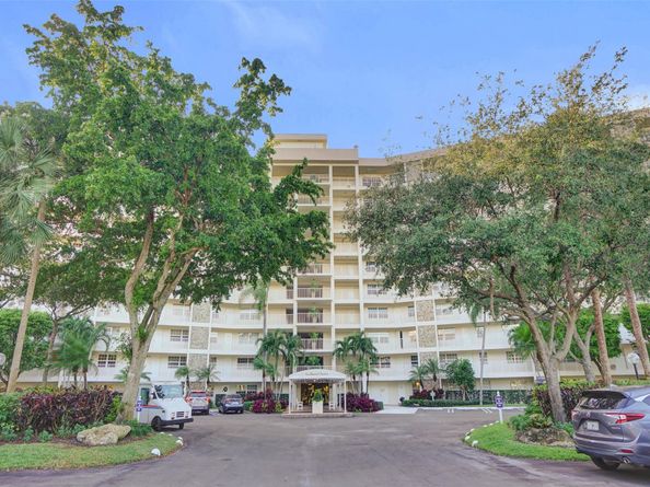 3507 Oaks Way 508, Pompano Beach FL 33069