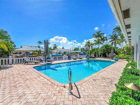 3050 NE 40th Ct, Fort Lauderdale FL 33308