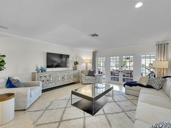 3050 NE 40th Ct, Fort Lauderdale FL 33308