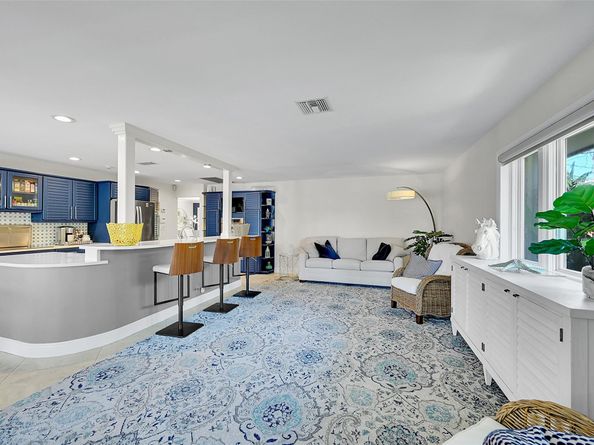 3050 NE 40th Ct, Fort Lauderdale FL 33308
