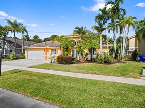 19775 NW 10th St, Pembroke Pines FL 33029