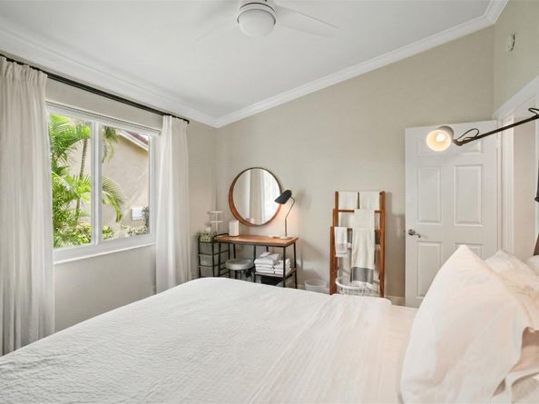 19775 NW 10th St, Pembroke Pines FL 33029