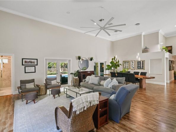 19775 NW 10th St, Pembroke Pines FL 33029