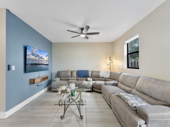 5436 NW 27th Street, Margate FL 33063