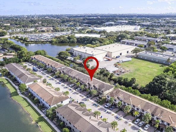 5436 NW 27th Street, Margate FL 33063