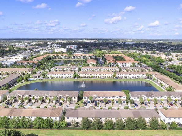 5436 NW 27th Street, Margate FL 33063