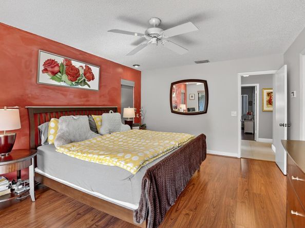 10120 Sheridan St., Pembroke Pines FL 33026