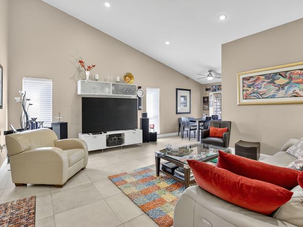 10120 Sheridan St., Pembroke Pines FL 33026