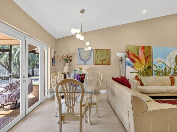 10120 Sheridan St., Pembroke Pines FL 33026