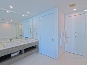 650 NE 32nd Street 1601, Miami FL 33137