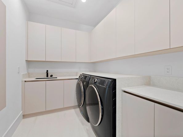 2880 NE 9th Street, Pompano Beach FL 33062