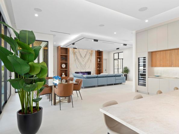 2880 NE 9th Street, Pompano Beach FL 33062