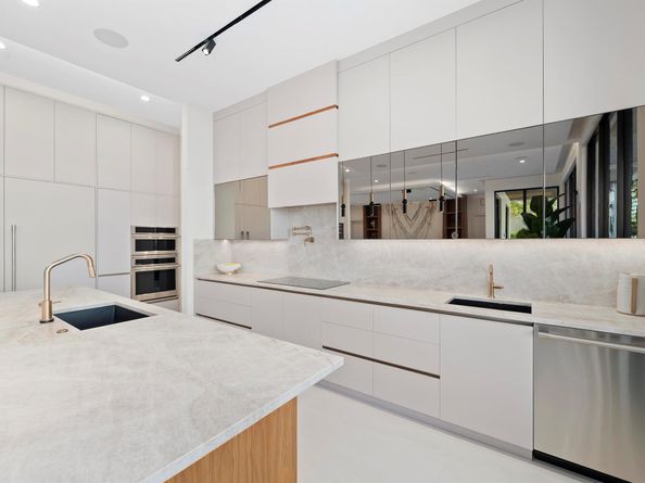 2880 NE 9th Street, Pompano Beach FL 33062