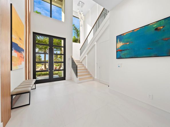 2880 NE 9th Street, Pompano Beach FL 33062