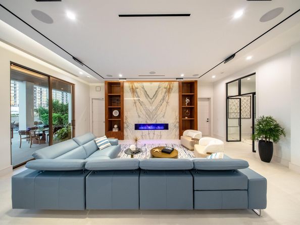 2880 NE 9th Street, Pompano Beach FL 33062