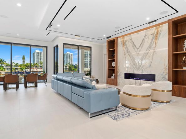 2880 NE 9th Street, Pompano Beach FL 33062