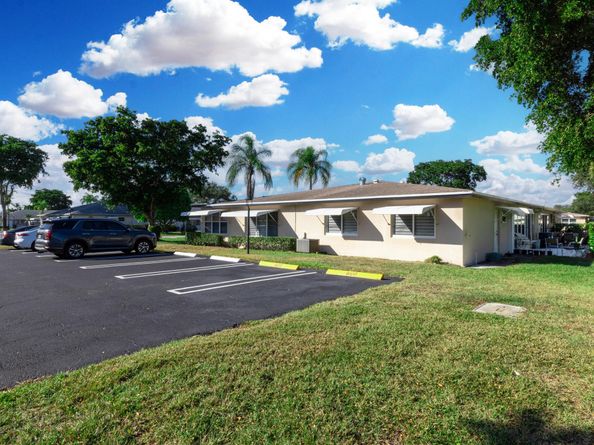 1022 Circle Drive A, Delray Beach FL 33445