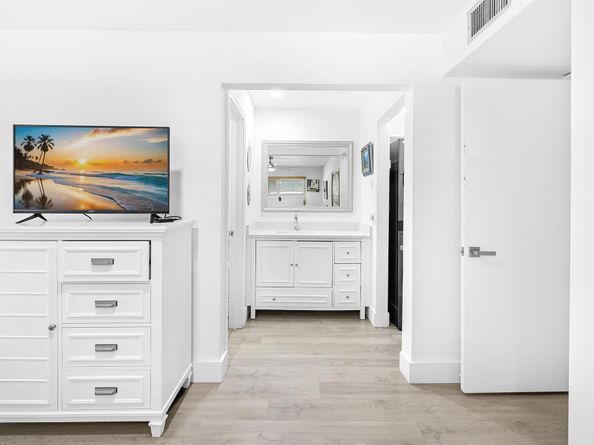 1022 Circle Drive A, Delray Beach FL 33445