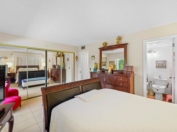 213 Cambridge I, West Palm Beach FL 33417