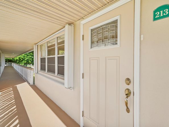 213 Cambridge I, West Palm Beach FL 33417