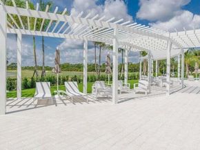 12790 Briarlake Drive 202, Palm Beach Gardens FL 33418