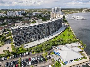 120 Lakeshore Drive T36, North Palm Beach FL 33408