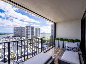 120 Lakeshore Drive T36, North Palm Beach FL 33408