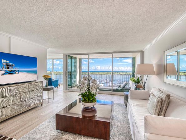 120 Lakeshore Drive T36, North Palm Beach FL 33408