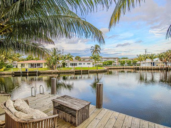 1861 SE 6th St, Pompano Beach FL 33060