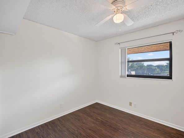 16 Toledo Ct 338, Davie FL 33324