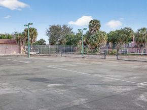 16 Toledo Ct 338, Davie FL 33324