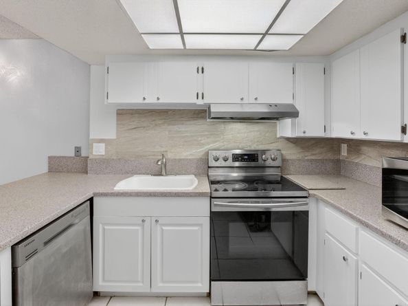 16 Toledo Ct 338, Davie FL 33324