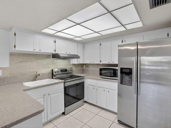 16 Toledo Ct 338, Davie FL 33324