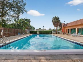 16 Toledo Ct 338, Davie FL 33324