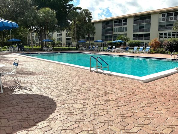 2303 Lucaya Ln F3, Coconut Creek FL 33066